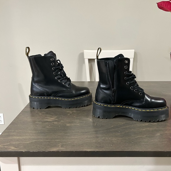 Authentic Jadon Boot Dr. Martens (Docs) - Picture 3 of 5